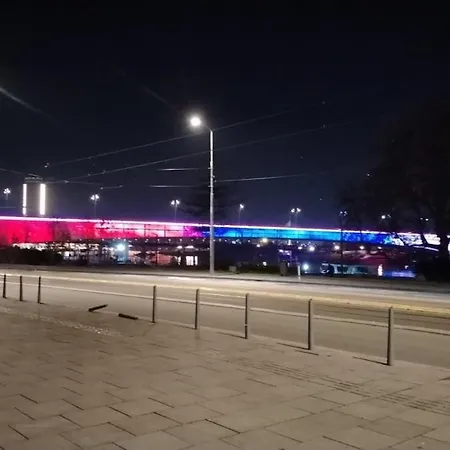 - White - White&black Apartmans-free Parking- * Belgrad