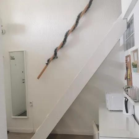 - White - White&black Apartmans-free Parking- Апартаменты